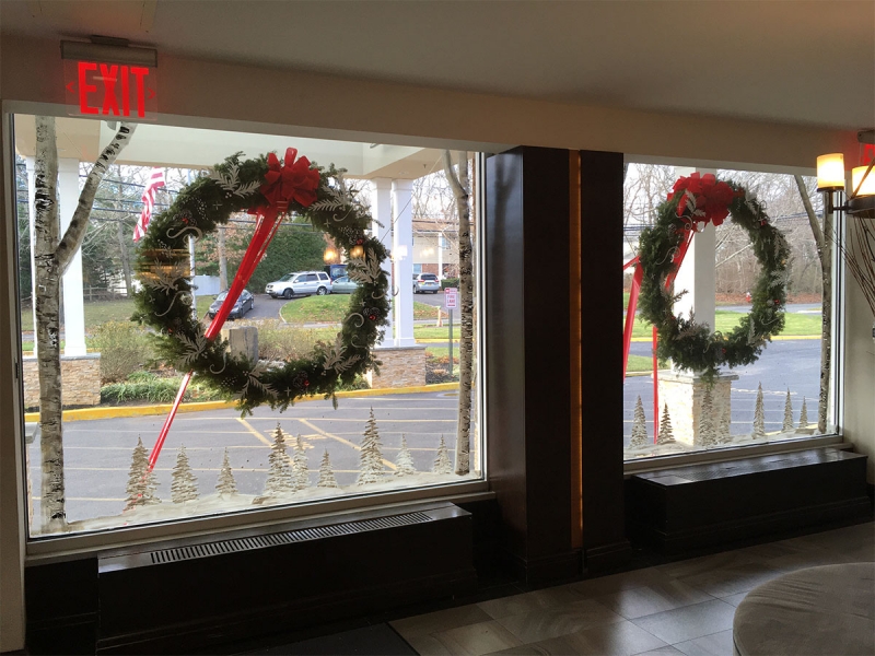 Christmas-Wreath-Nursing-Home-Event-1